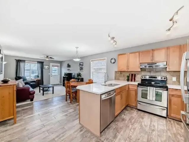 Apartment 1 Bedroom For Rent Airdrie AB 850 ES104401629