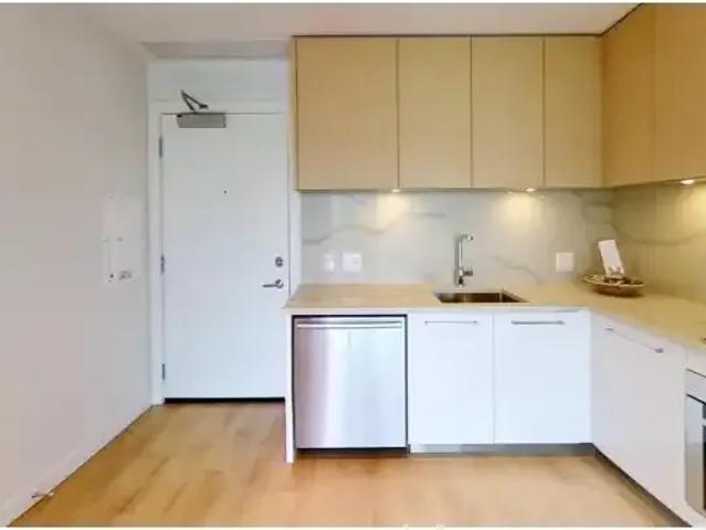 Apartment 1 Bedroom For Rent Burnaby BC 1900 ELS101090170