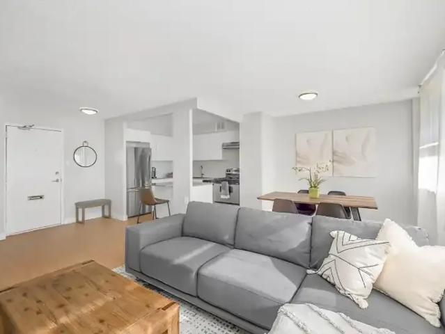 Apartment 1 Bedroom For Rent Brampton ON 2189 ES100809549