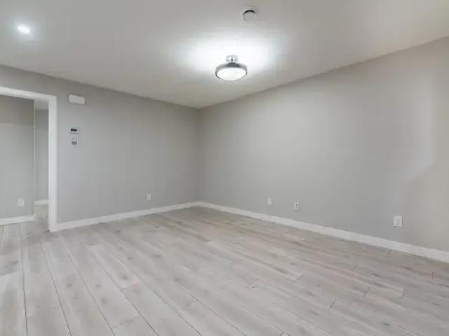 Apartment 1 Bedroom For Rent Calgary AB 1125 ES103030698