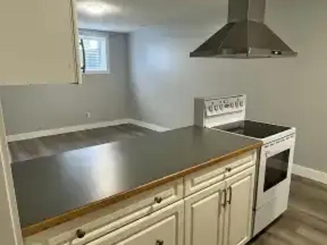 Apartment 1 Bedroom For Rent Calgary AB 1350 ES105087700