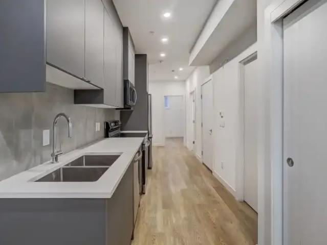 Apartment 1 Bedroom For Rent Calgary AB 1300 ES104972651