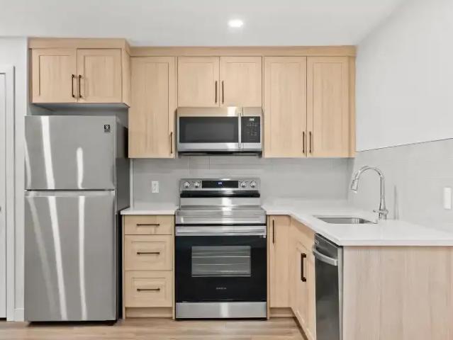 Apartment 1 Bedroom For Rent Cochrane AB 1600 ES102468215