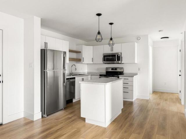 Apartment 1 Bedroom For Rent Dieppe NB 1350 ES96338768