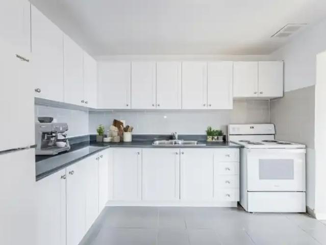 Apartment 1 Bedroom For Rent Etobicoke ON 2000 ELS102018450