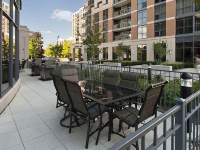 Apartment 1 Bedroom For Rent Etobicoke ON 2150 ES96586394