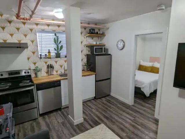Apartment 1 Bedroom For Rent Edmonton AB 1300 ES104362184