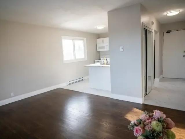 Apartment 1 Bedroom For Rent Elmira ON 1850 ES103839757