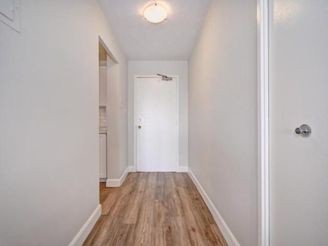 Apartment 1 Bedroom For Rent Guelph ON 2170 ES97612369