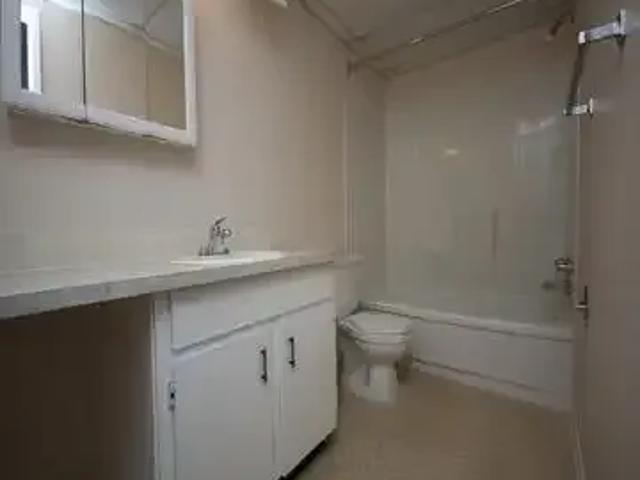 Apartment 1 Bedroom For Rent Grande Prairie AB 1339 ES102338797