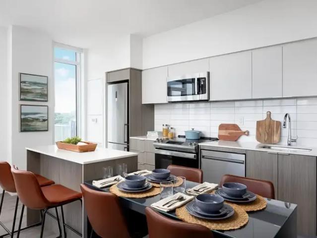 Apartment 1 Bedroom For Rent Hamilton ON 2395 ES96884085
