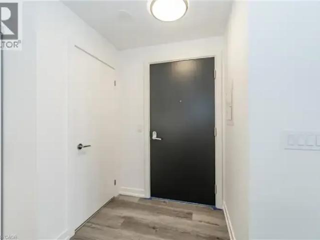 Apartment 1 Bedroom For Rent Kitchener ON 1900 ES104000188
