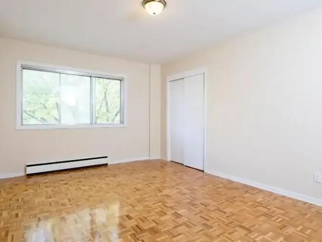 Apartment 1 Bedroom For Rent Laval QC 1285 ES96588693