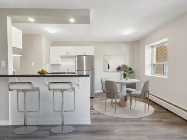 Apartment 1 Bedroom For Rent London ON 1650 ES102914695