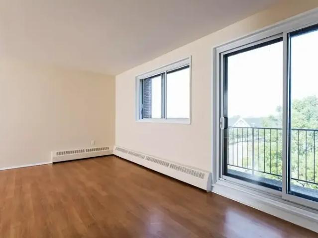 Apartment 1 Bedroom For Rent Pierrefonds QC 1295 ES90095803