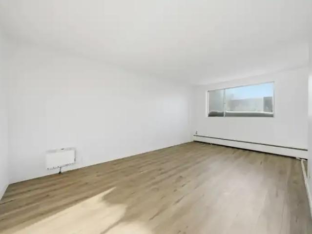 Apartment 1 Bedroom For Rent Regina SK 1195 ES104400391