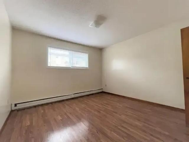 Apartment 1 Bedroom For Rent Regina SK 1200 ELS102518298