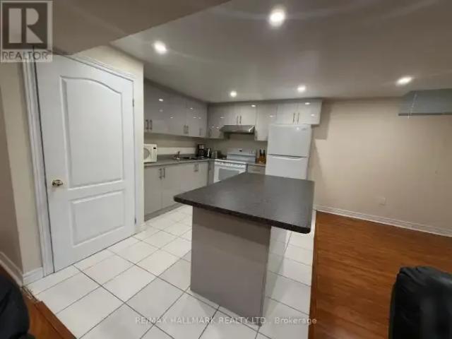 Apartment 1 Bedroom For Rent Richmond Hill ON 1650 ES105088077