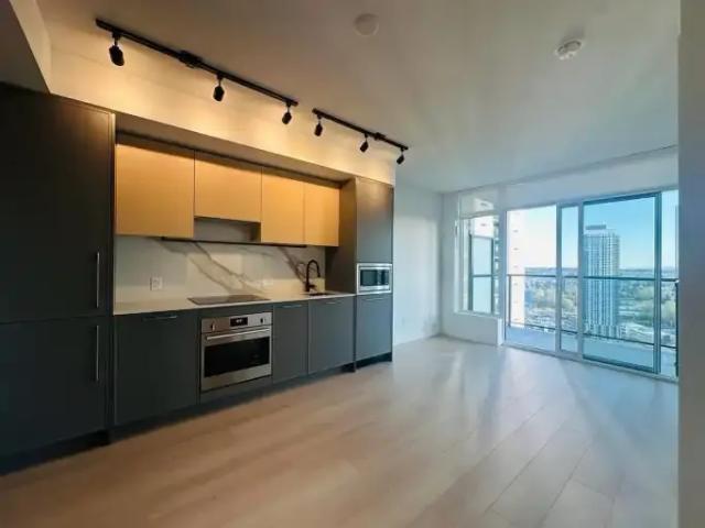 Apartment 1 Bedroom For Rent Surrey BC 1700 ES104824699
