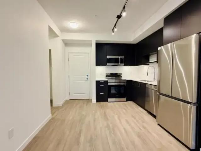 Apartment 1 Bedroom For Rent Surrey BC 1800 ELS103012030