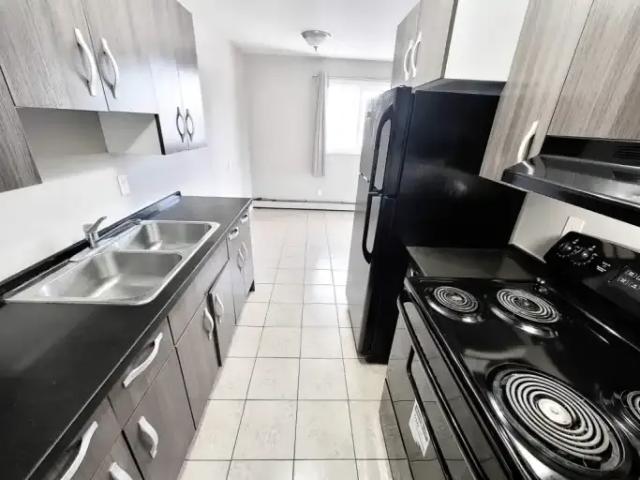 Apartment 1 Bedroom For Rent Saskatoon SK 935 ES104178347