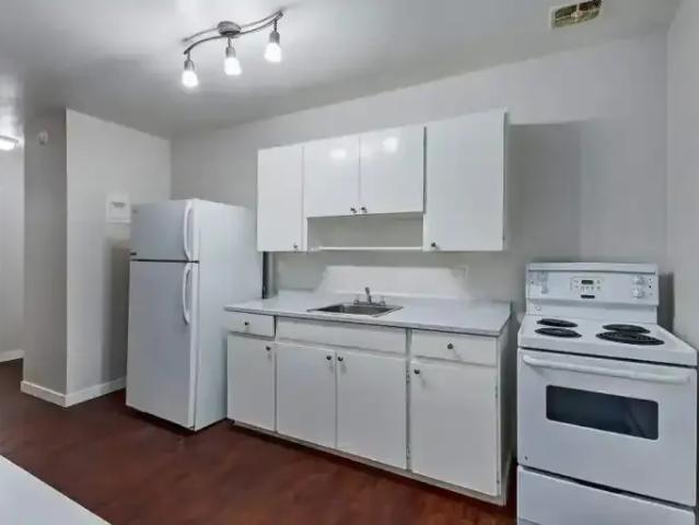 Apartment 1 Bedroom For Rent Saskatoon SK 1255 ES103878001