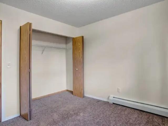 Apartment 1 Bedroom For Rent Saskatoon SK 1400 ES98331686