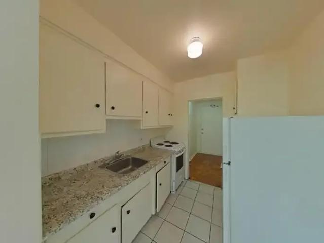 Apartment 1 Bedroom For Rent Scarborough ON 1800 ES98747993
