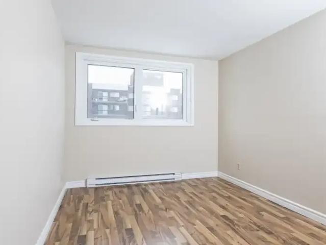 Apartment 1 Bedroom For Rent Sherbrooke QC 590 ES104256831