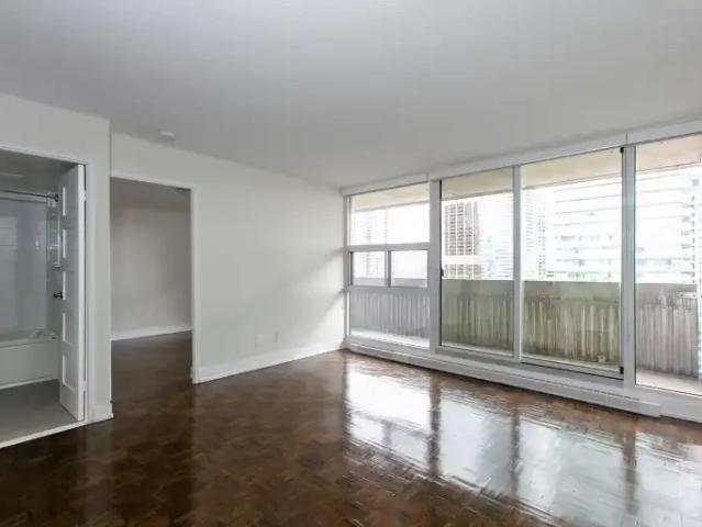 Apartment 1 Bedroom For Rent Toronto ON 2150 ES100941035