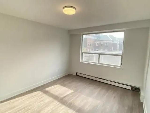 Apartment 1 Bedroom For Rent Toronto ON 2224 ES103117626