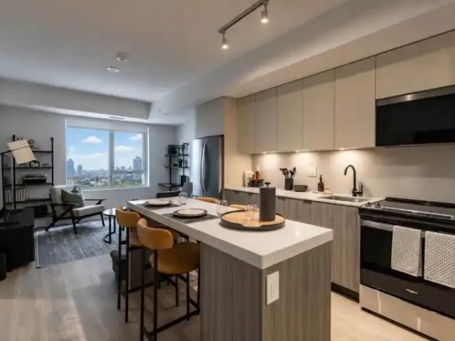 Apartment 1 Bedroom For Rent Toronto ON 2443 ES103424715