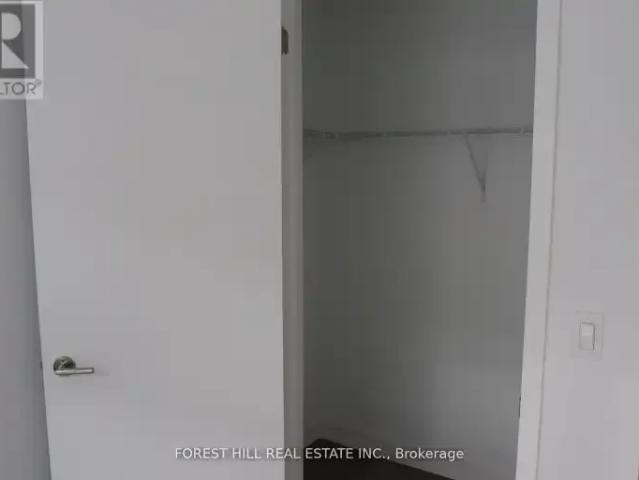 Apartment 1 Bedroom For Rent Vaughan ON 2150 ES102578926