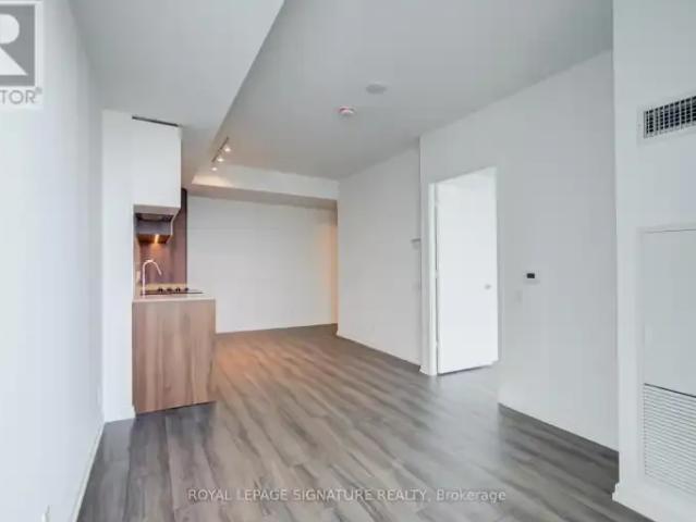 Apartment 1 Bedroom For Rent Vaughan ON 2100 ES104471146