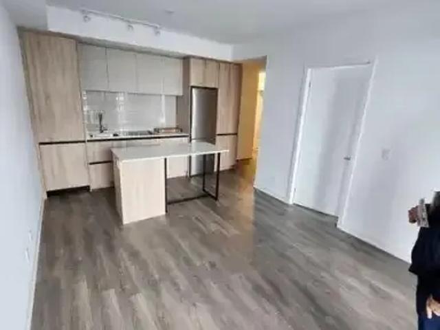 Apartment 1 Bedroom For Rent Vaughan ON 2200 ELS101016853