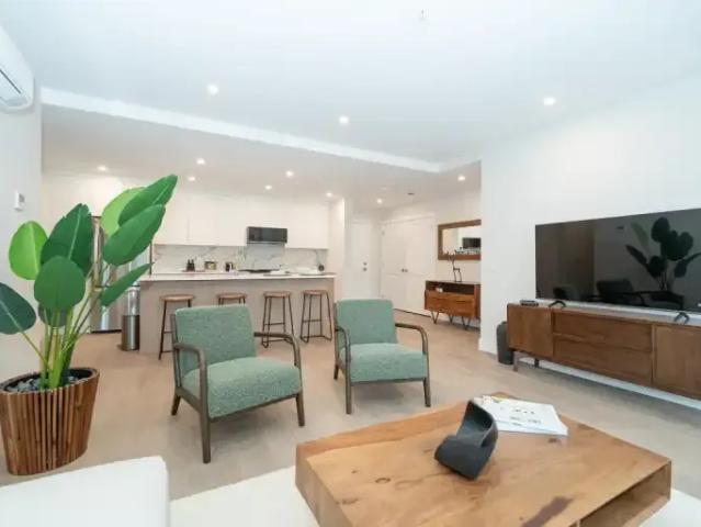 Apartment 1 Bedroom For Rent Victoria BC 2000 ES100120693