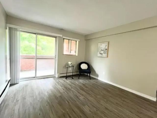 Apartment 1 Bedroom For Rent Waterloo ON 1845 ES94008348