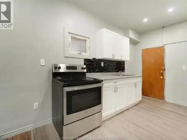 Apartment 1 Bedroom For Rent Windsor ON 1075 ELS101149011