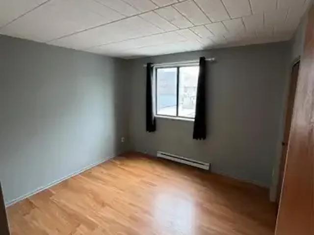 Apartment 1 Bedroom For Rent Windsor ON 1535 ES102578998