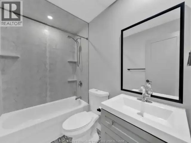 Apartment 1 Bedroom For Rent Windsor ON 1700 ES103119178