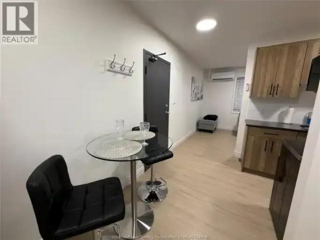Apartment 1 Bedroom For Rent Windsor ON 1800 ES101879205