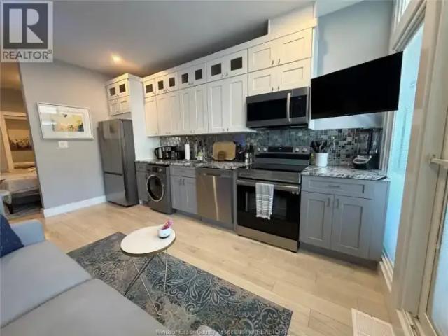 Apartment 1 Bedroom For Rent Windsor ON 2195 ES101043060