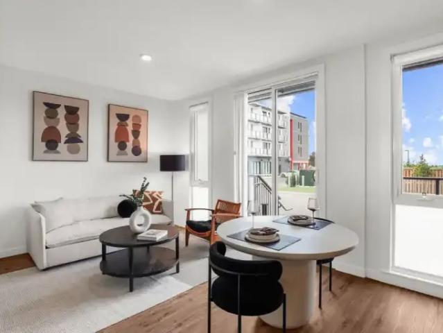 Apartment 1 Bedroom For Rent Woodstock ON 1814 ES103958353