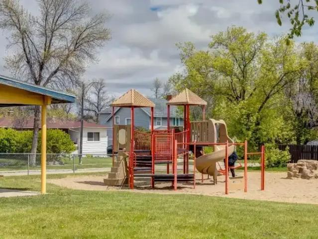Apartment 1 Bedroom For Rent Yorkton SK 925 ES104400319