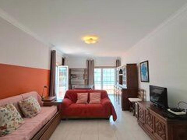 Apartment 1 bedrooms Ericeira Mafra for rent great location, equipped, garage, tennis court, furnished, quiet area, gated community, terrace, parking space