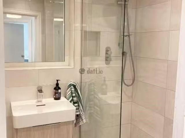 Apartment 1, Crosbie House, Ranelagh, Dublin 6 is for rent