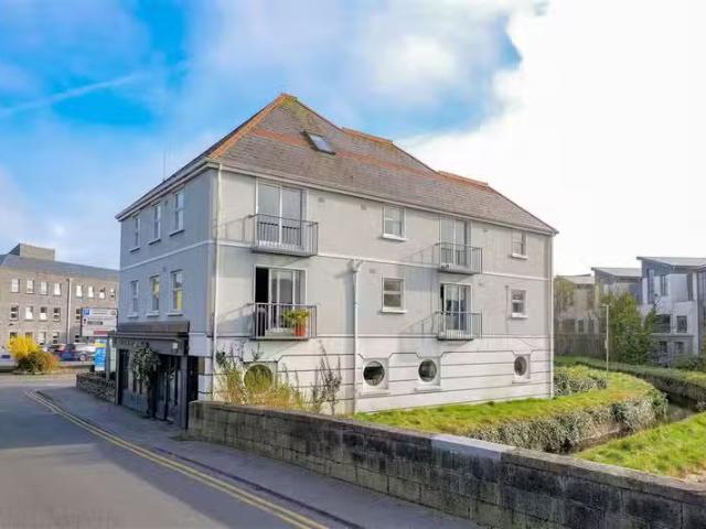 Apartment 1 Madeira Island House, Mill Street, Galway