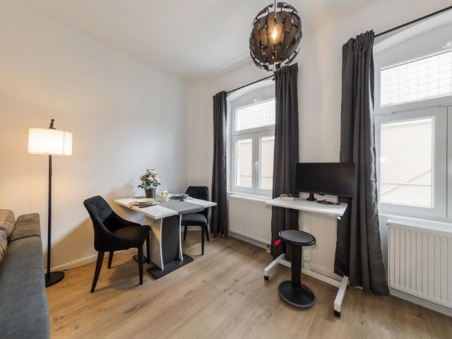 Apartment 1 Schlafzimmer + Arbeitsplatz + Küche | Berlin Gesundbrunnen