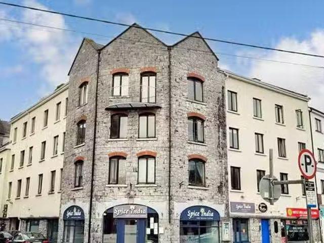 Apartment 21, Bridgewater Court, Fairhill Road Lower, The Clad.