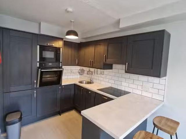 Apartment 21, Lindsay House, Dean Court, Dublin 8 is for rent